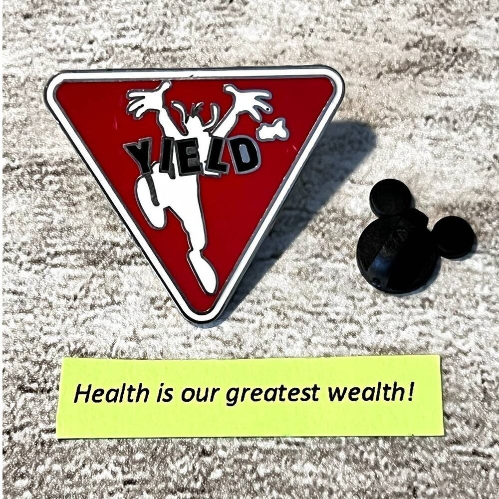 Disney Pin Goofy Yield Sign Triangle